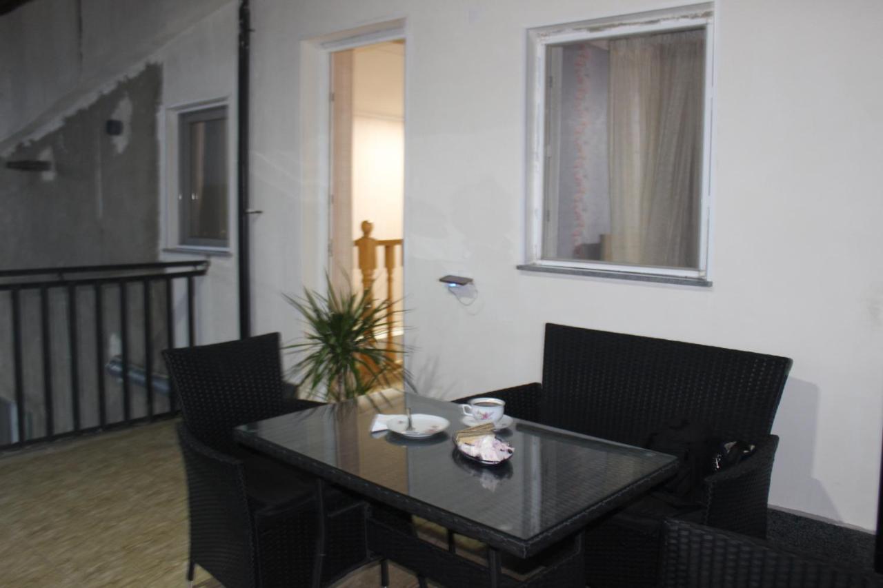 Guest House Katerina Kutaisi Bagian luar foto